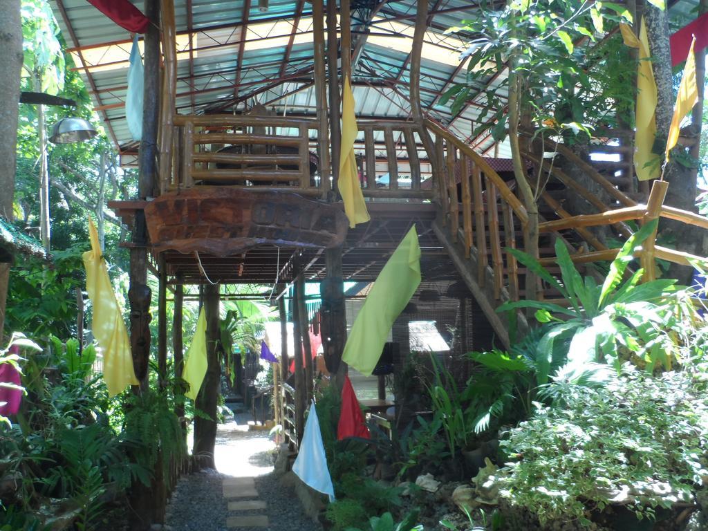 Victoria Guest House And Cottages Puerto Princesa Exterior photo