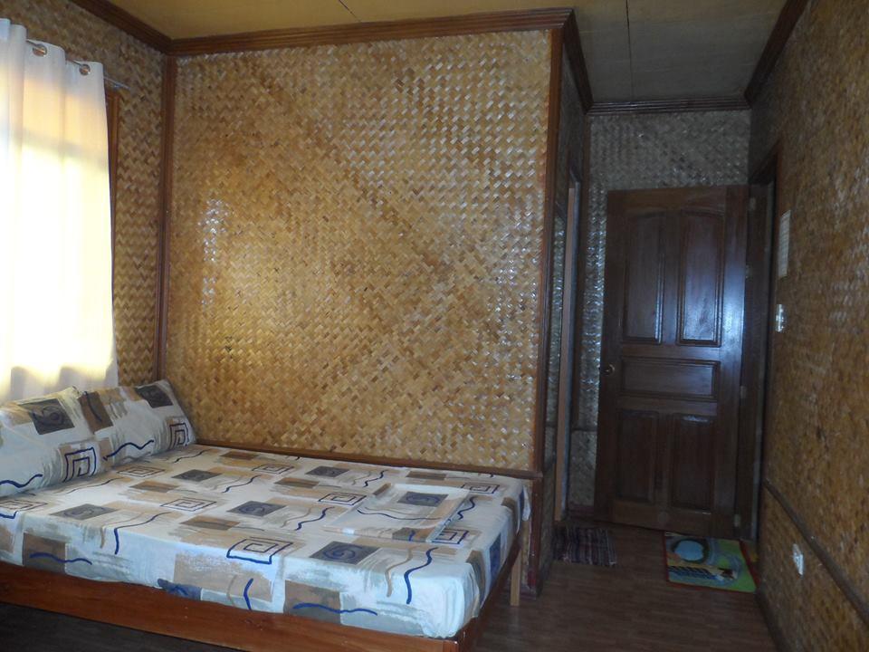 Victoria Guest House And Cottages Puerto Princesa Exterior photo